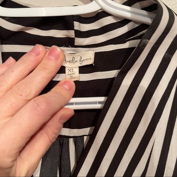 Striped blouse - Picture 3 of 3